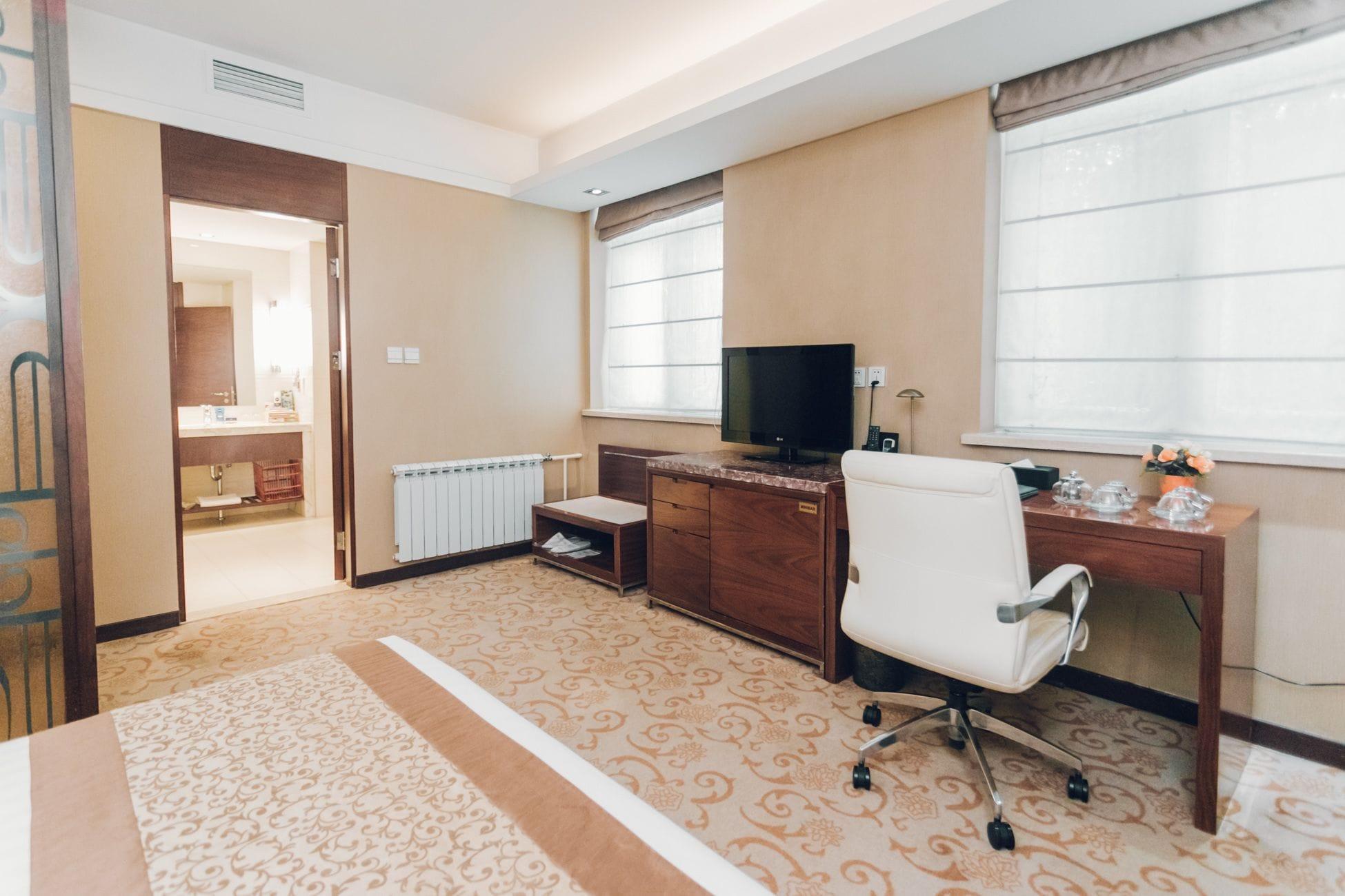 Soluxe Hotel Almaty Extérieur photo