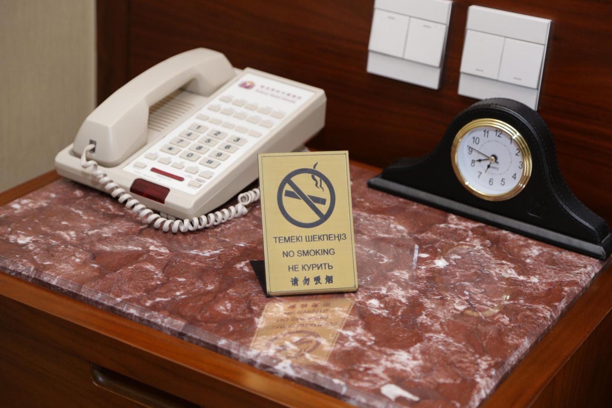 Soluxe Hotel Almaty Chambre photo