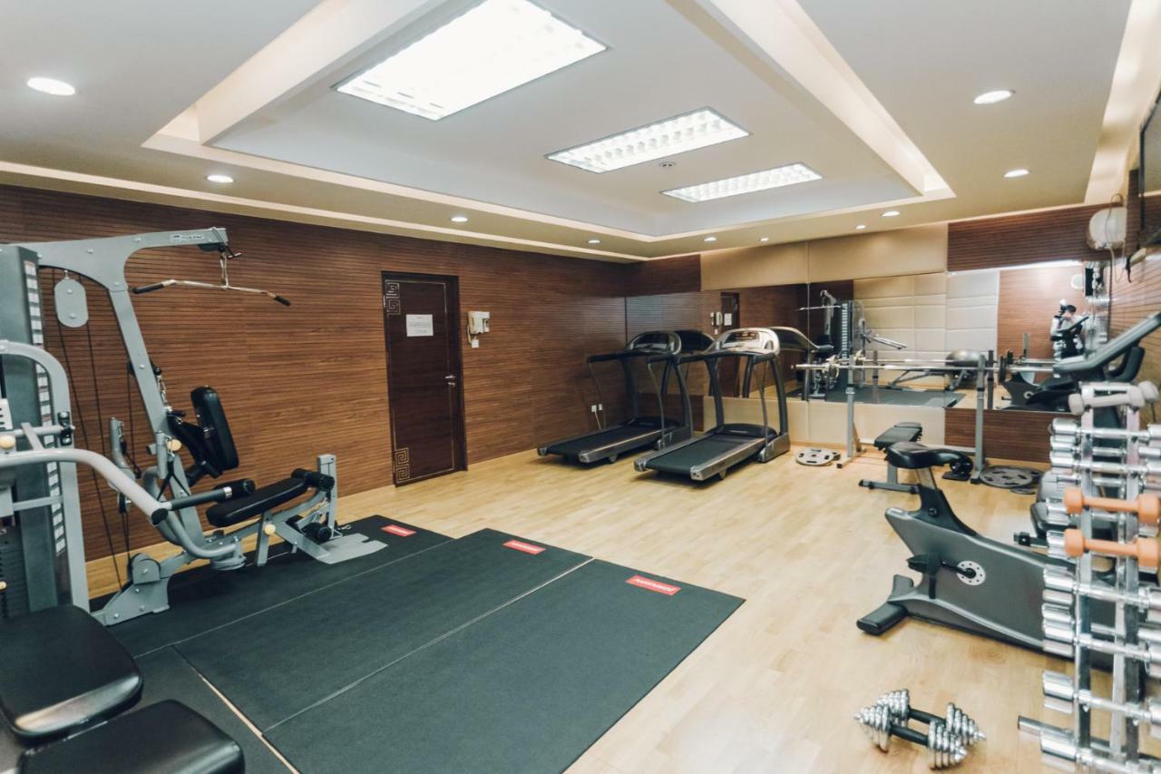 Soluxe Hotel Almaty Extérieur photo